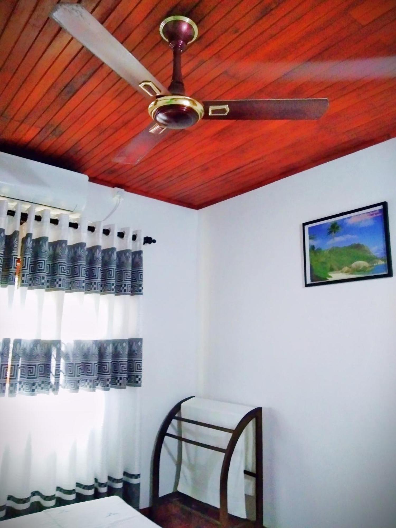 Bell 412 Villa Weligama Eksteriør billede