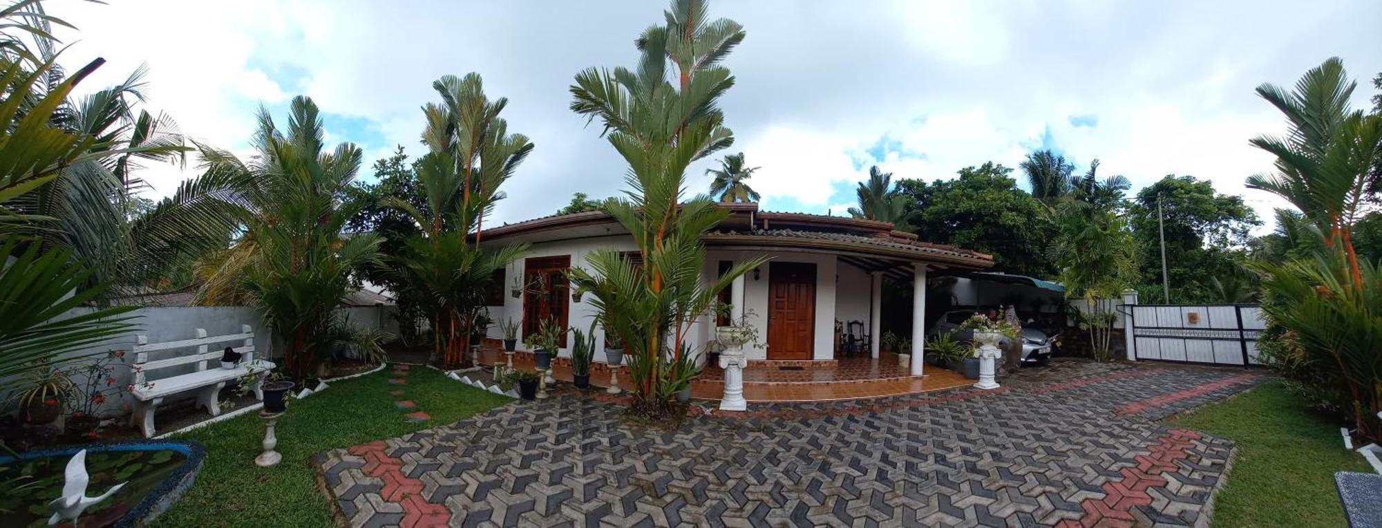 Bell 412 Villa Weligama Værelse billede